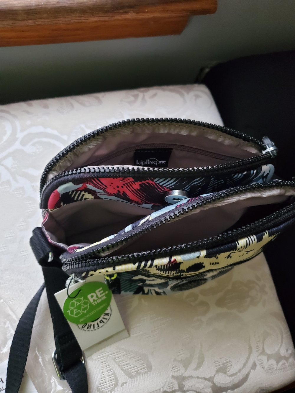 Kipling Keefe Black And White Floral Crossbody Bag - Picture 4 of 10